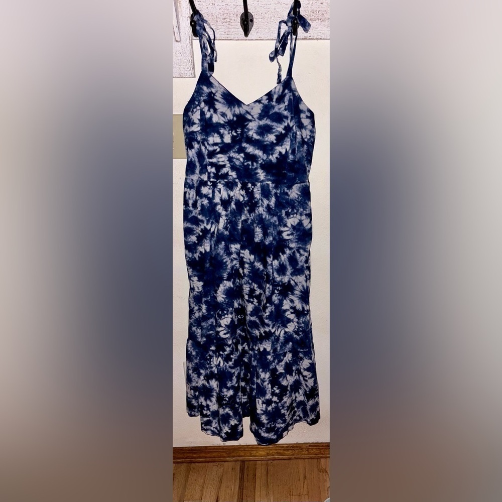 GAP Size 6 Blue Tie Dye Midi Dress- Smocked / Stretch Back, Tie Straps, Lined - Picture 4 of 11